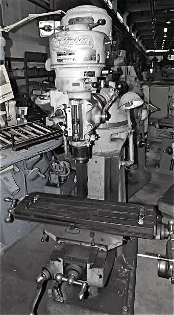 X=20" - Y=9" - Z=16" BRIDGEPORT ... VERTICAL MILL (8 Speed)